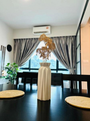 J&W JESSELTON QUAY, SURlA SABAH, WALK TO TERMINAL JESSELTON POINT